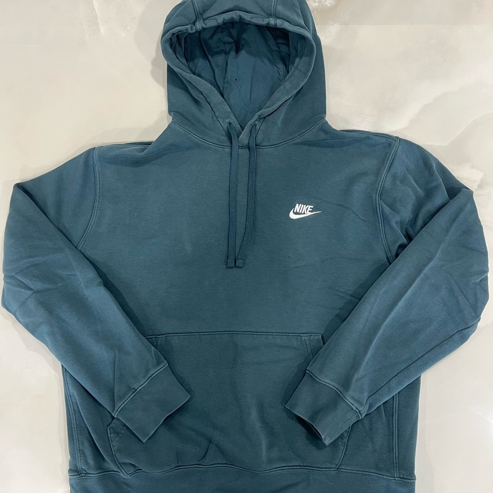 Nike Sportswear® Club Fleece Hoodie in Ash Green/White BV2654-058 - L